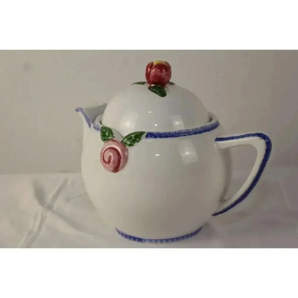 Beautiful Tea Pot no cracks 8inch tall